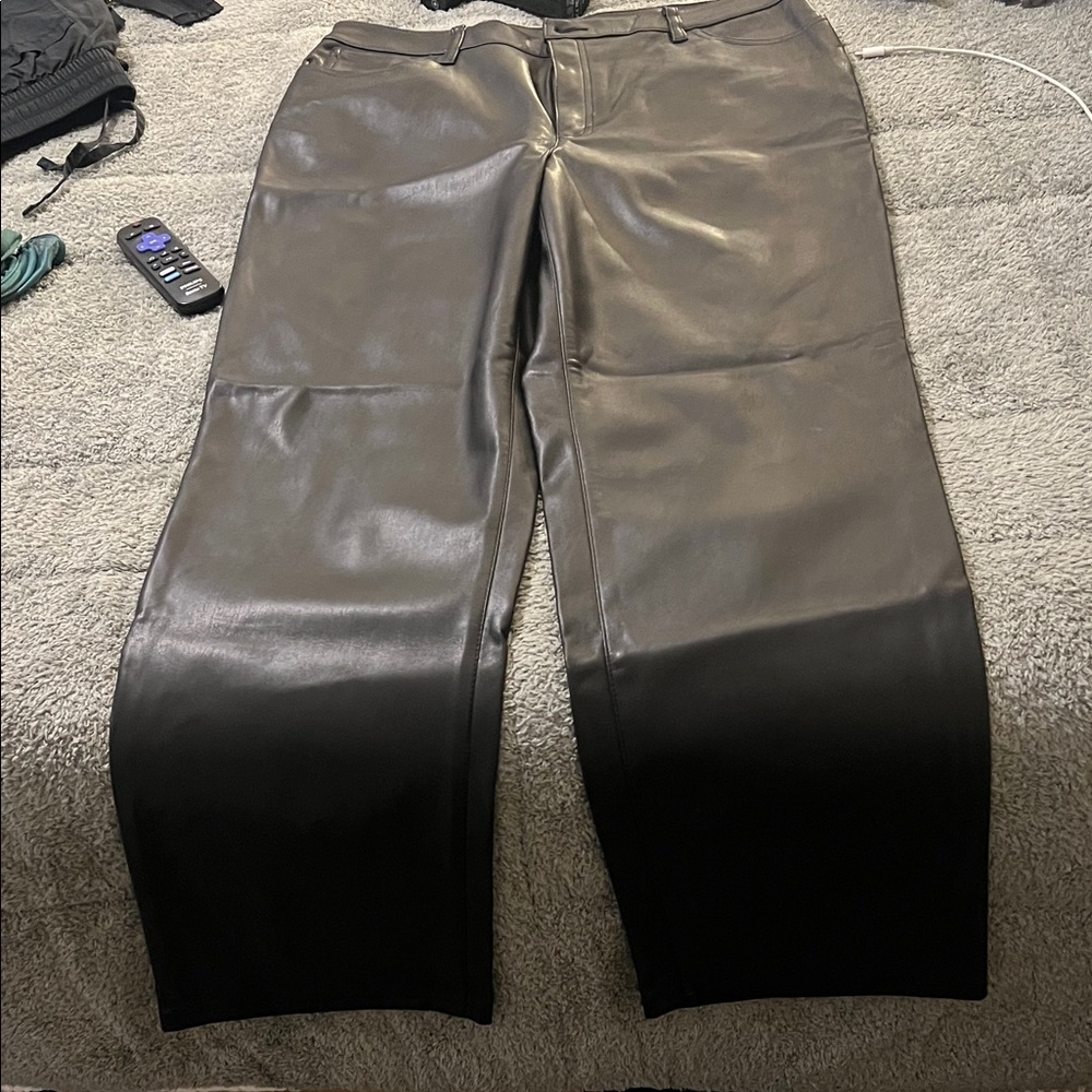 INC International Concepts women’s black pleather Pants